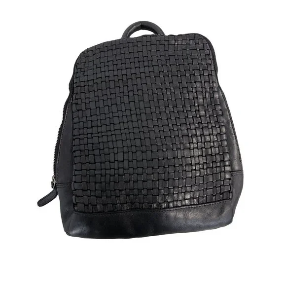 Vilenca Holland | Bags | Vilenca Holland Woven Basketweave  display picture 1